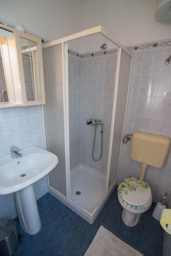 Ferienwohnung Nena Mali Lošinj Exterior foto